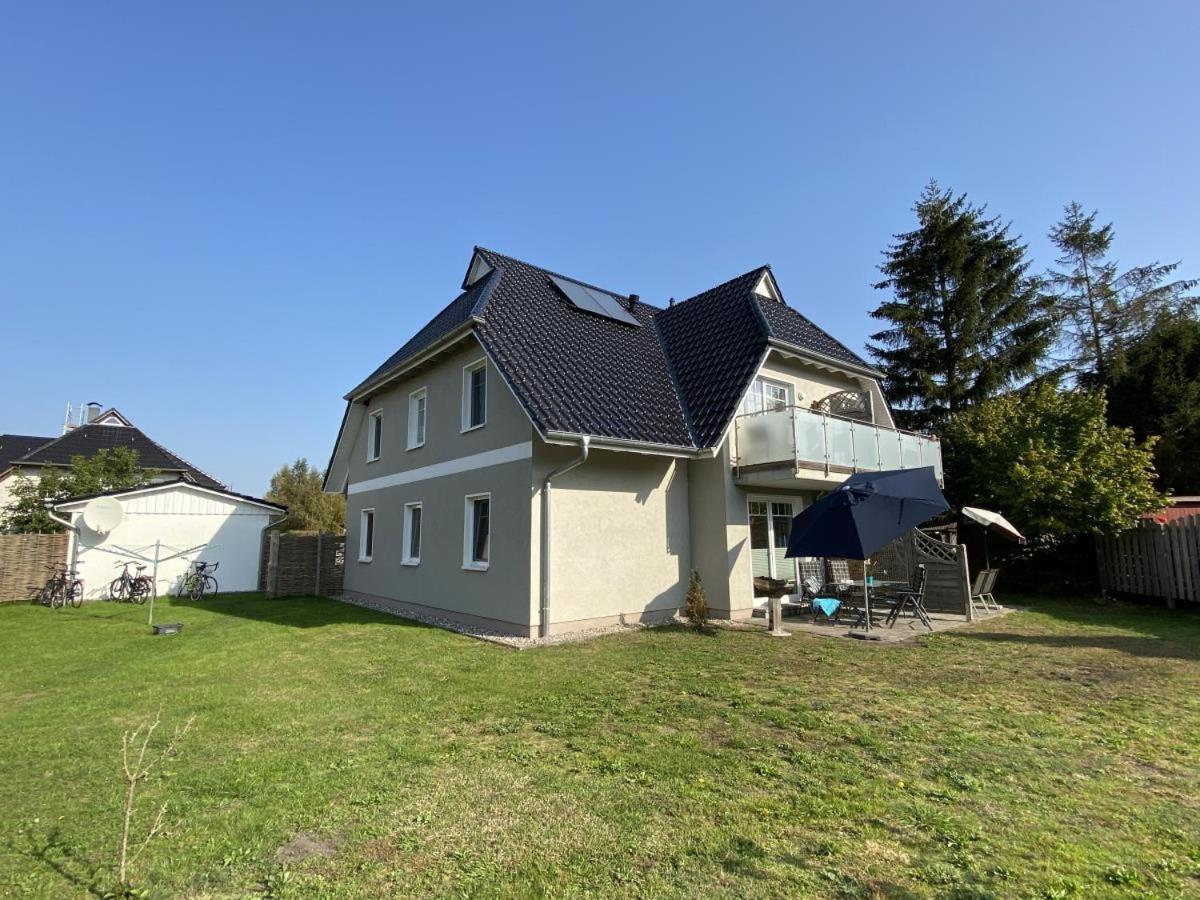 Ferienwohnung Van Der Holm Born Exteriör bild