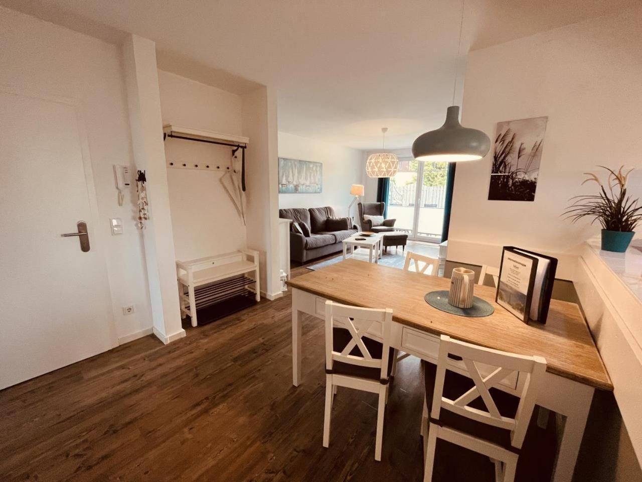 Ferienwohnung Van Der Holm Born Exteriör bild