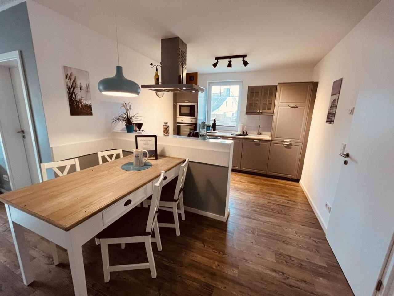 Ferienwohnung Van Der Holm Born Exteriör bild